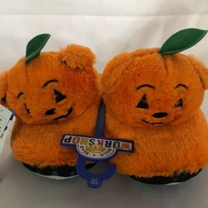 Pumpkin bear slippers